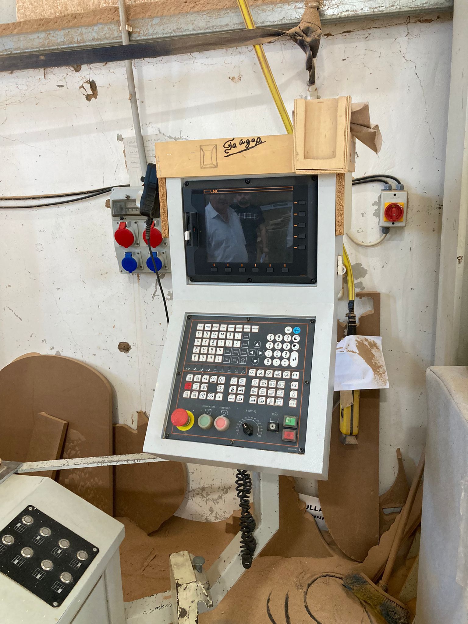 020053F9-5AEE-452D-A71D-DB1FBC2A8E31